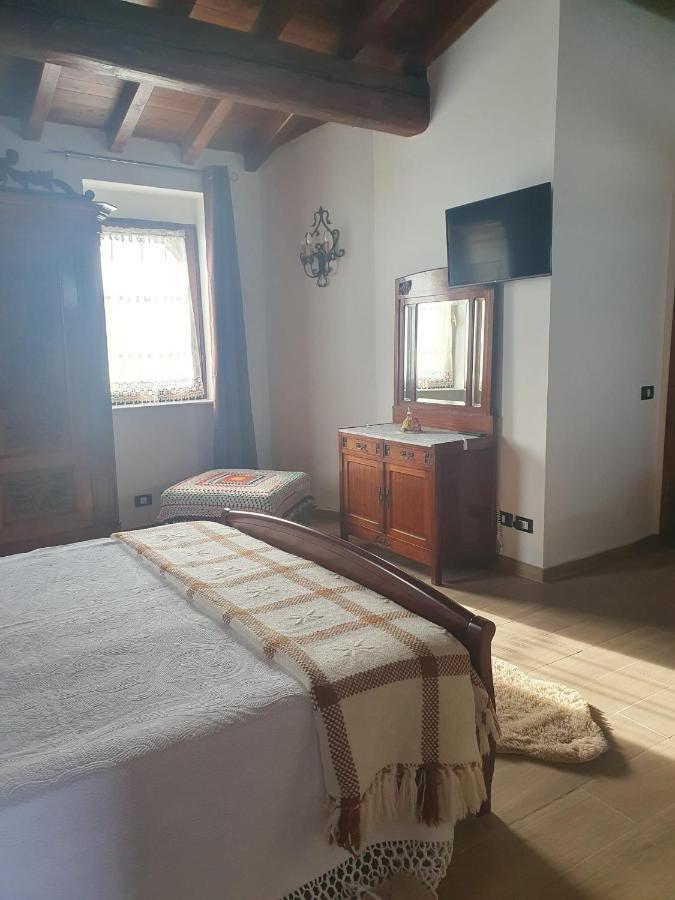 Appartamento Il Castelletto Di Gomo Godiasco Esterno foto